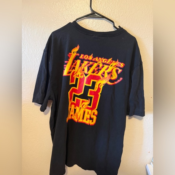 LA Lakers Flames Shirt LeBron James - Picture 5 of 6